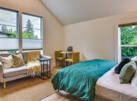 Portland Vacation Rental 3 Mi to Downtown!