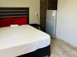 Summit Guesthouse Tasbet Park, hotell i Witbank