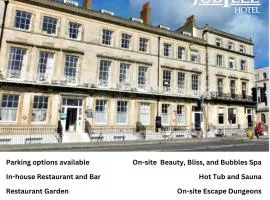 The Jubilee Hotel - with Spa and Restaurant and Entertainment