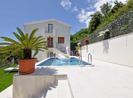 Vila Djordjevic, cottage a Herceg-Novi