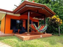 casa de playa Paraíso terrenal, Ferienunterkunft in San Juanillo