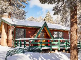 056 - Beaumont Hideaway, casa de temporada em Big Bear City