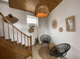 Appartement cosy à Fouras: 1 chambre, proche commerces et plages, Wifi, TV, cuisine équipée - FR-1-709-70