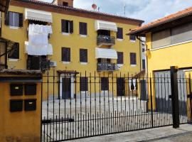 Casa soggiorno il Quetzales, cheap hotel in Valenza