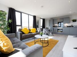 Contemporary 3 Bedrooms Apartment Manchester City, vacation rental in Manchester