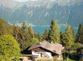 Chalet am Sunne-Egge auf Axalp bei Brienz, hotel near Huttbodenlift, Axalp