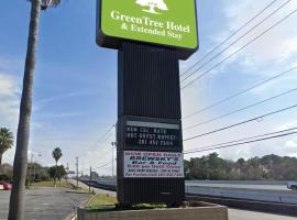 GreenTree Hotel & Extended Stay I-10 FWY Houston, Channelview, Baytown, отель в городе Чаннелвью