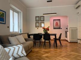 A casa di Paolo - LUXURY HOUSE - PORTOFINO FRONT - Fino a 8 persone, ξενοδοχείο στο Ραπάλο