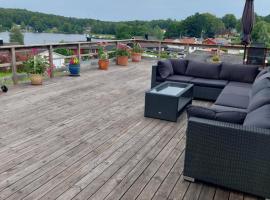 Villa med sjöutsikt, hotel v destinaci Immeln