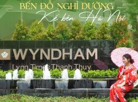Room in Wyndham Thanh Thuy Hot Spring MyHome, hotel in La Phu