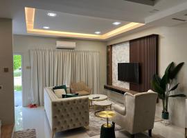 Z Homestay Casa Green Cybersouth Near KLIA & Putrajaya, holiday home in Kampung Dengkil