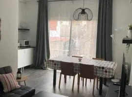 Spacious vintage 18