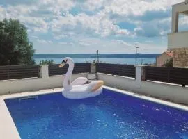 Apartmant Shine Luxury Privat Pool & Jacuzzi