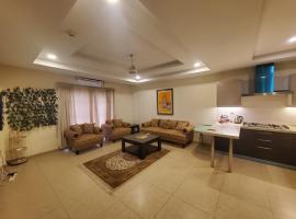 Private 1-Bedroom Apartment, allotjament vacacional a Rawalpindi