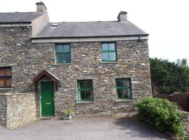 The Cobbler Rosscarbery Holiday Cottage, feriebolig i Rosscarbery