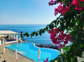 Hotel Villaggio Stromboli - isola di Stromboli, hotel v destinácii Stromboli