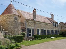 Le Prieuré: maison de charme proche de Vézelay****, hotel s vířivkou v destinaci Asnières-sous-Bois