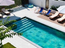 Villa Felix, hotel v Murteru