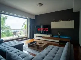 With a View Residence - Luxury Apartament - Panoramic view over the City