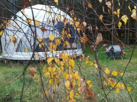 Glamping Drzwi Do Lasu，位于苏普拉希尔的酒店