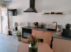 Les Granges des Petits Couleurs, hotel in Les Épesses