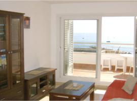 Ático en primera línea de Playa Faro, hotel in Garrucha