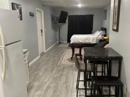 Cozy Inspired Studio Apartment, aluguel de temporada em Newark