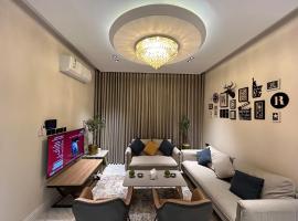 شقة فاخرة ٣ غرف نوم وصالة بدخول ذاتي ١١