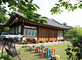 Damyang Flower & Hanok, hotel in Damyang