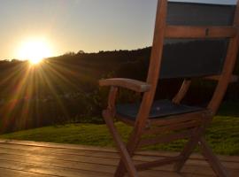 Manuka Views - Close to Thermal Hot Pools, hotel v destinaci Kaukapakapa