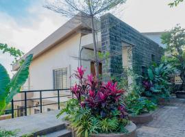 Par-X Mist View 9A Garden Villa 3BHK, hôtel à Lonavala près de : Kune Falls
