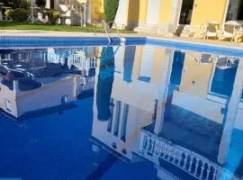 Madrid city modern apartment in villa, free WIFI
