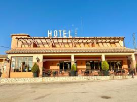 Hotel Restaurante Los Caños de la Alcaiceria, hotel pre rodiny v destinácii Alhama de Granada