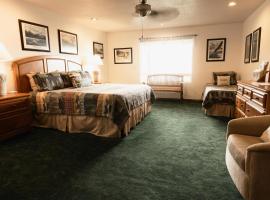 Suite 1 Lynn View Lodge, hotel em Haines
