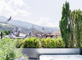 Soley Suites - adults only, hotel perto de Catedral de Bressanone, Bressanone