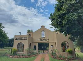 Motozi Lodge, отель с парковкой в городе Pelindaba