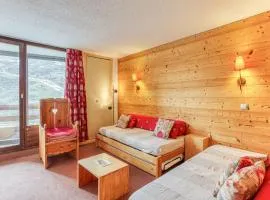 Apartment Chanteneige 301 by Interhome