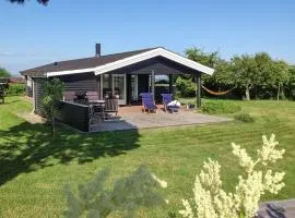 Holiday Home Bibi - 200m from the sea in Funen by Interhome