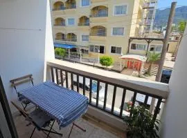 Cosy flat next to beach