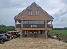 Vinársky dom u kríža