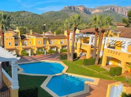 Nice 4 Person apartment residence La Sella Golf Resort Marriott Denia、ペドレゲールのゴルフ場併設ホテル