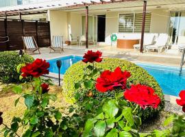 Babylon Luxury Villa with Private Pool and indoor Heated Pool, holiday home in Side