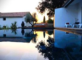 Loft & spa d'Autan, vikendica u gradu Villefranche-de-Lauragais