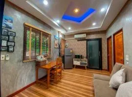 Ban Aob Maiy(บ้านโอบไม้)