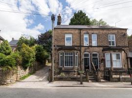 Hygge House, holiday home in Matlock