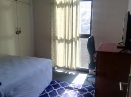 Just a Room, hotell nära Statue of Oom Paul, Pretoria