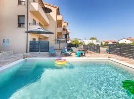 Apartments Bluemare with Shared Pool