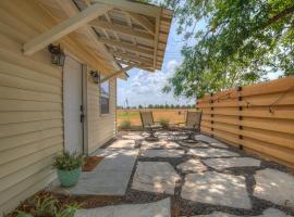 Cozy Casita! In Texas Famous 290 Winery Corridor!, vila v destinaci Stonewall