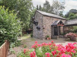 The Old Barn, holiday rental in Mold