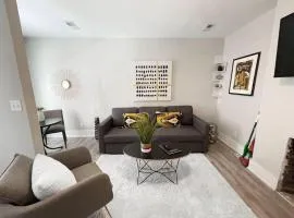 Quiet 1-Bedroom Loft near Entertainment District